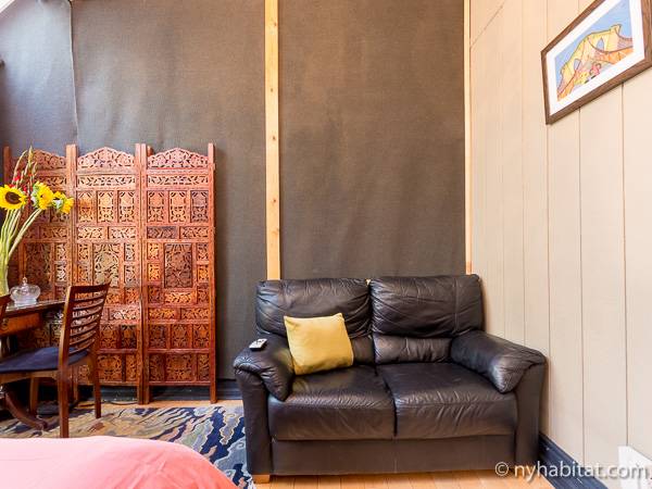 New York Studio accommodation - bathroom (NY-11967) photo 5 of 5