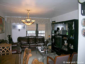 New York 3 Bedrooms roommate share apartment - living room (NY-12007) photo 2 of 3
