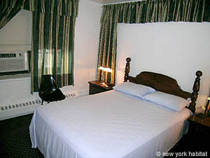 New York 3 Bedrooms roommate share apartment - bedroom 2 (NY-12007) photo 1 of 6