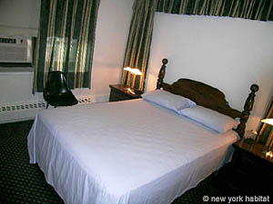 New York 3 Bedrooms roommate share apartment - bedroom 2 (NY-12007) photo 4 of 6