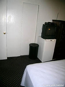New York 3 Bedrooms roommate share apartment - bedroom 2 (NY-12007) photo 6 of 6