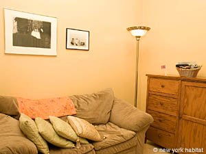 New York 3 Bedrooms - Duplex apartment living room 2 photo 4