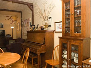 New York 3 Bedrooms - Duplex apartment living room 1 photo 10