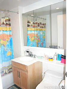 New York 2 Bedroom accommodation - bathroom 1 (NY-12021) photo 2 of 2