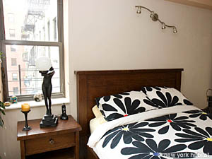 New York 2 Bedroom accommodation - bedroom 1 (NY-12021) photo 6 of 8