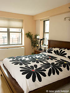 New York 2 Bedroom accommodation - bedroom 1 (NY-12021) photo 2 of 8