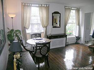 New York 1 Bedroom - Townhouse apartment - living room 1 (NY-12055) photo 4 of 4