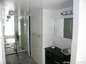 New York 1 Bedroom - Townhouse apartment - bathroom 1 (NY-12055) photo 1 of 5