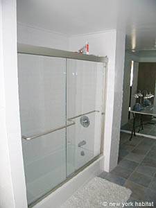 New York 1 Bedroom - Townhouse apartment - bathroom 1 (NY-12055) photo 5 of 5