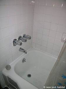 New York 2 Zimmer wohnungsvermietung - badezimmer (NY-12060) photo 2 von 4