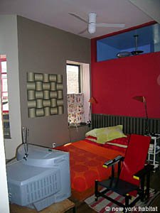 New York Studio accommodation - living room (NY-12086) photo 3 of 7