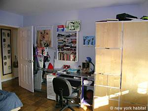 New York 4 Zimmer ferienwohnung - schlafzimmer 2 (NY-12117) photo 2 von 4