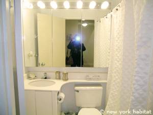 New York 2 Zimmer wohnungsvermietung - badezimmer (NY-12206) photo 1 von 2