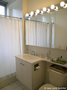 New York T2 appartements location vacances - salle d'eau (NY-12218) photo 1 de 2