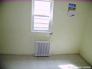 New York 3 Bedrooms roommate share apartment bedroom 1 photo 3