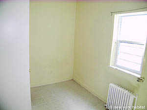 New York 3 Bedrooms roommate share apartment bedroom 1 photo 18