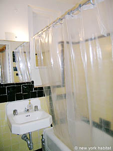 New York 3 Zimmer wohngemeinschaft - badezimmer 1 (NY-12286) photo 2 von 2