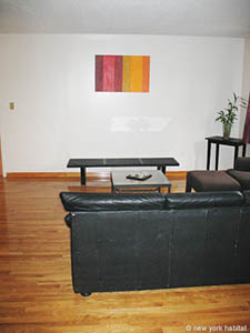 New York 3 Bedrooms accommodation living room photo 25