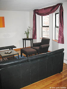 New York 3 Bedrooms accommodation living room photo 26