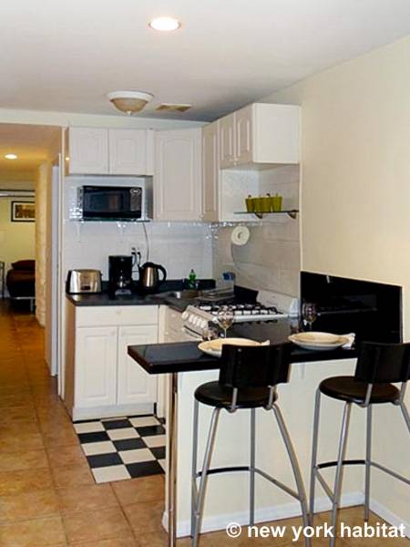 New York Alcove Studio accommodation - living room (NY-12315) photo 2 of 5