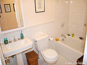 New York 2 Bedroom accommodation - bathroom 2 (NY-12326) photo 1 of 1