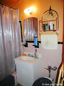 New York 2 Zimmer wohngemeinschaft - badezimmer (NY-12338) photo 2 von 2