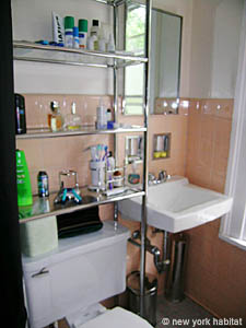 New York T4 - Triplex - Maison citadine appartements location vacances - salle d'eau 2 (NY-12362) photo 2 de 2