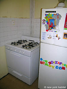 New York 2 Bedrooms roommate share apartment - kitchen (NY-12386) photo 3 of 4