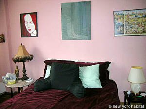 New York 1 Bedroom apartment bedroom photo 9