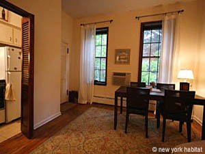 New York 1 Bedroom - Townhouse accommodation living room photo 24