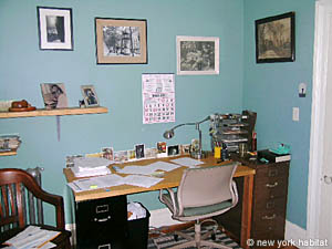 New York 1 Bedroom - Duplex - Townhouse apartment living room 2 photo 15