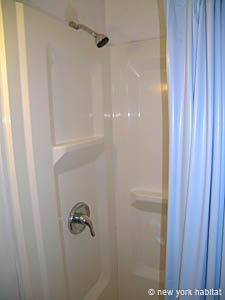 New York Studio T1 appartement location vacances - salle d'eau (NY-12436) photo 3 sur 4