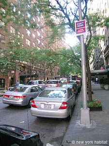New York 1 Bedroom accommodation - living room (NY-12459) photo 3 of 4