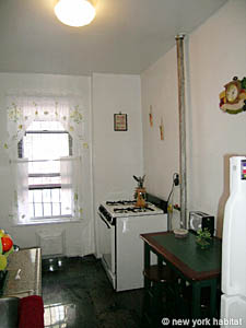 New York 2 Bedroom roommate share apartment - kitchen (NY-12463) photo 2 of 3
