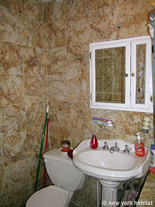 New York 2 Bedroom roommate share apartment - bathroom 1 (NY-12463) photo 1 of 2