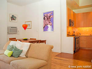 New York Alcove Studio - Loft accommodation living room photo 5