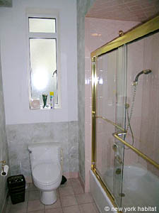 New York 3 Zimmer wohnungsvermietung - badezimmer 1 (NY-12471) photo 3 von 3