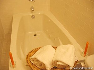 New York T3 - Maison citadine appartements location vacances - salle d'eau 1 (NY-12511) photo 1 de 2