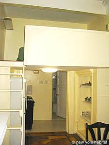 New York Alcove Studio - Loft apartment - living room (NY-12515) photo 8 of 10