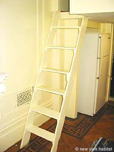 New York Alcove Studio - Loft apartment - living room (NY-12515) photo 9 of 10