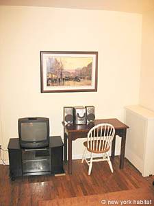 New York 1 Bedroom accommodation - living room (NY-12519) photo 2 of 6