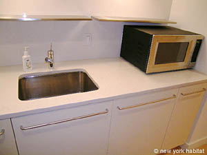 New York 1 Bedroom accommodation kitchen photo 12
