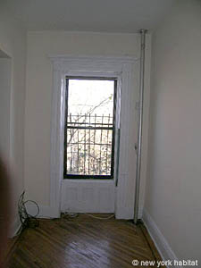 New York 1 Bedroom unfurnished apartment rental living room 2 photo 1