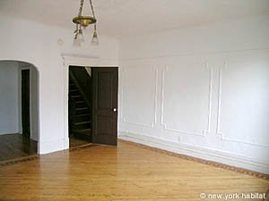 New York 4 Bedrooms - Townhouse unfurnished apartment rental living room photo 27