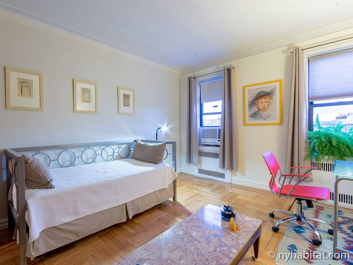 New York 1 Bedroom roommate share apartment - living room (NY-12562) photo 4 of 4