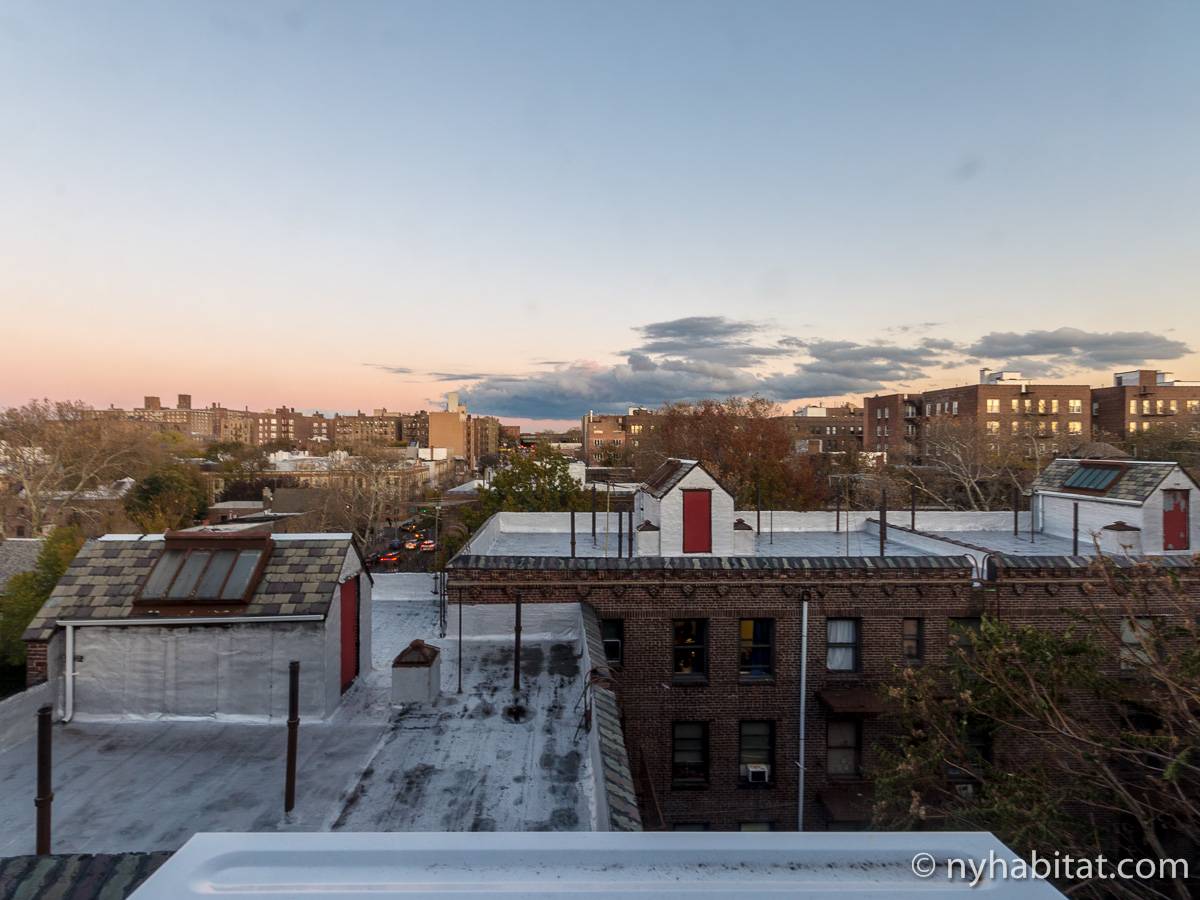 New York 1 Bedroom roommate share apartment - kitchen (NY-12562) photo 3 of 8