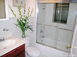 New York T3 appartements location vacances - salle d'eau 1 (NY-12577) photo 2 de 2
