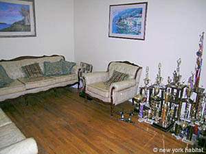 New York 3 Zimmer wohngemeinschaft - wohnzimmer (NY-12594) photo 3 von 4