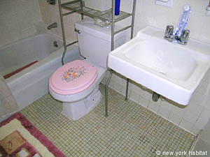 New York T4 appartements colocation - salle d'eau 1 (NY-12602) photo 2 de 2