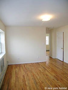 New York 2 Bedrooms - Townhouse unfurnished apartment rental living room photo 2